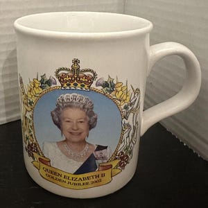 Queen Elizabeth II Royal Visit to Canada and Jubilee Mug 2002