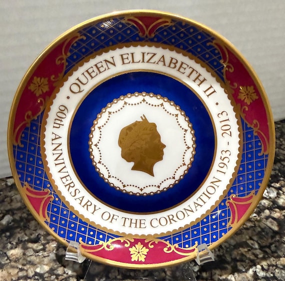 WORCESTEREvesham皿ENGLANDイギリス製直径19㎝ Royal Worcester Queen Elizabeth II 60th Anniversary of the