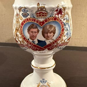 Palissy pottery goblet made to celebrate the 1981 Royal Wedding of Prince Charles to Lady Diana Spencer. In excellent condition.