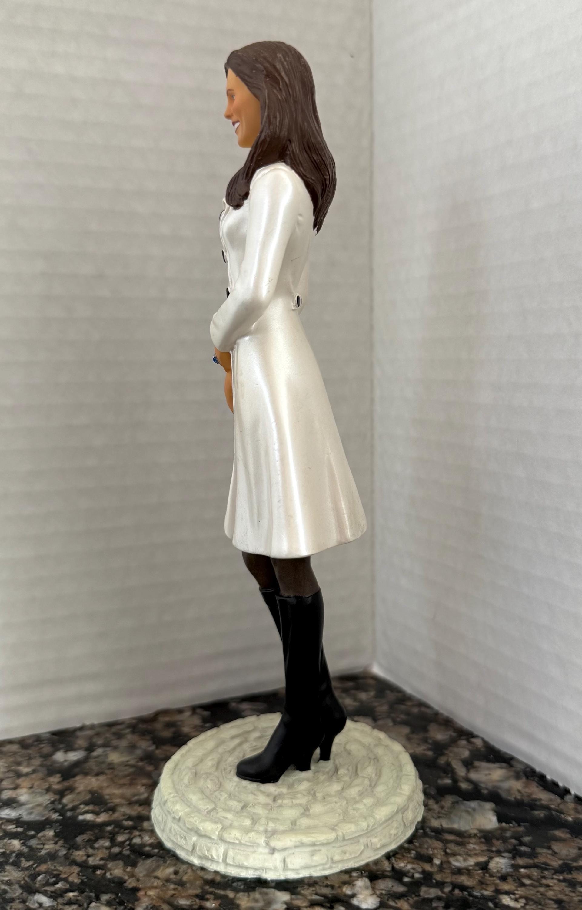Figurine Résine Kate Middleton - Nighttime Tour Collection N°1262A