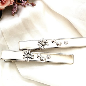 Set of 2 minimalist hair clip,silver crocodile clip,alligator, flowers,handmade, extra large hair slide,oversize hair clip,silver side clip