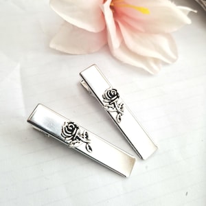 Set of 2 silver crocodile hair clip,flower,handmade, minimalist, alligator clip,floral hair slide, non slip,medium size, high quality