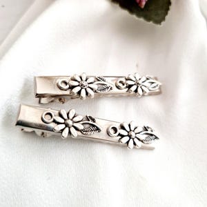 set of 2 minimalist silver hair clips,flower,antique silver,Celtic Viking alligator clip,crocodile clip, handmade, silver side clip,minimal