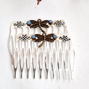 Set van 2 zilveren en bronzen libellenhaarkammen, Keltisch, blauw zeeglas, handgemaakt, antislip, middelgrote, minimalistische haarkammen, cadeau voor haar