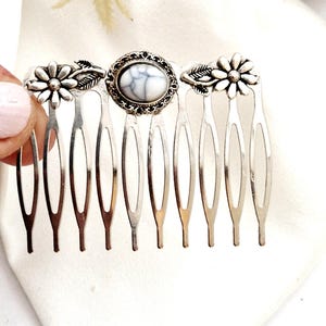 White gemstone silver hair comb,flowers,minimalist, handmade, medium size,non slip,handmade,irish flowers,Celtic hair comb,minimal hair comb