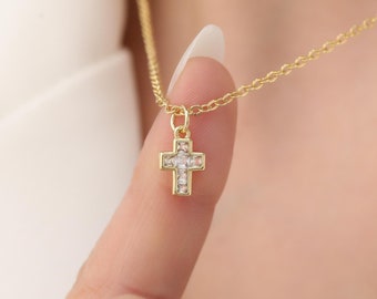 Sierlijke kruisketting, met goud gevulde kleine kruishanger, minimalistische geloofskruisketting voor vrouwen, kerstcadeau