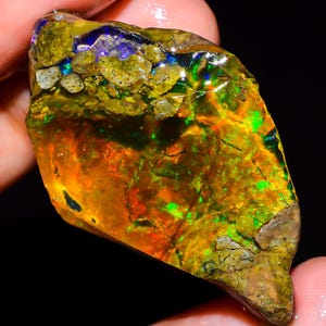 55.5 Ct, OPAL RAW CRYSTALS, Fire Opal Rough, 38x23x15 mm Natural Ethiopian Opal Rough, Welo Opal Rough, Opal Raw For Jewelry Making
