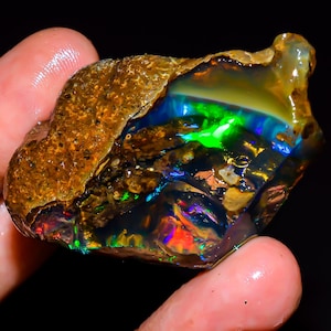 112 Ct, 100% Natural Ethiopian Opal Raw, Opal Rough Stone, 48x30x19 mm Crystal Opal Rough, Fire Opal Rough, Big Opal Raw For Jewelry Making