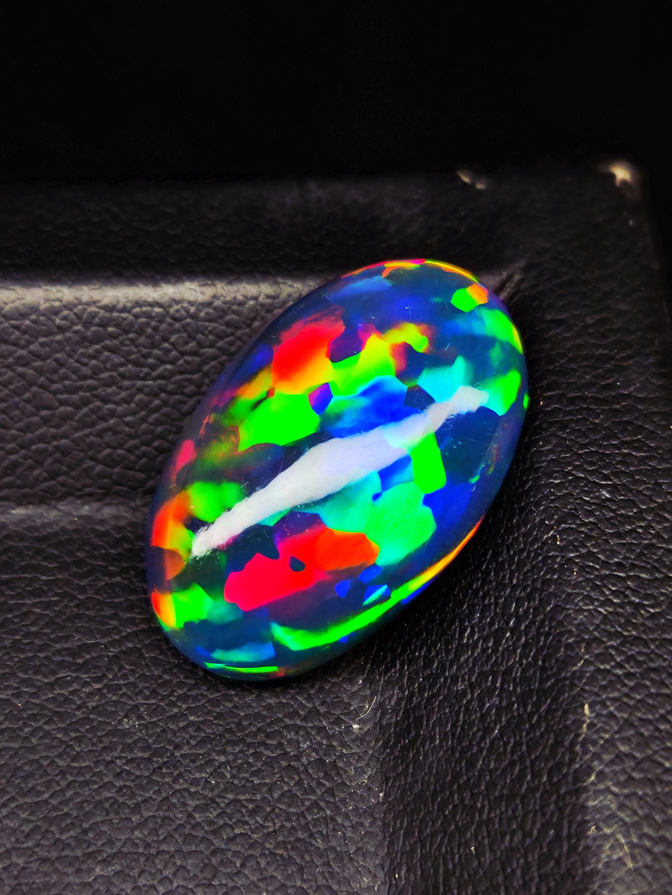 Lot De 3 Opales Indonésiennes Naturelles En Cabochon - Multicolores De Luxe - 4 Carats Au Total