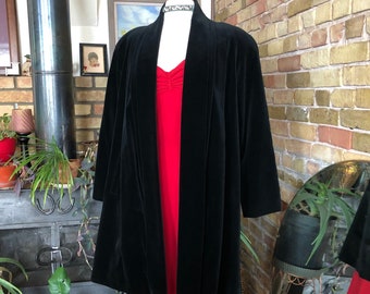 Vintage Black velvet 80s midi coat