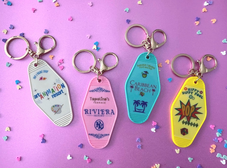Disney Inspired Motel Keychain | Retro Motel Keychain | AoA Keychain | POP Century Keychain | Riviera Keychain | Caribbean Beach Keychain bild 1