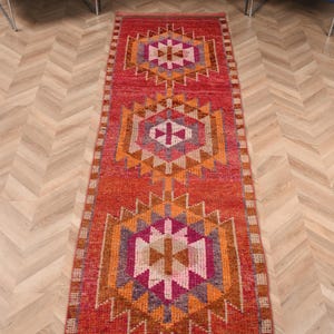Alfombra turca de 2,7 x 10,3 pies, alfombra tipo pasillo vintage, alfombra oriental de lana rojo anaranjado.