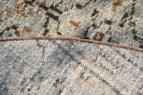 vintage rug, 214