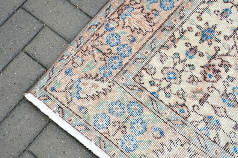 Vintage Rug, Large Carpet, Turkish Rug, Home Decor Rug, 66x108 inches Beige Rug, Bohemian Bedroom Rug, Handwoven Oversize Rugs, 2194 image 9