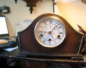 vintage 1940s mantle clock now converted to qyartz westminster chime,