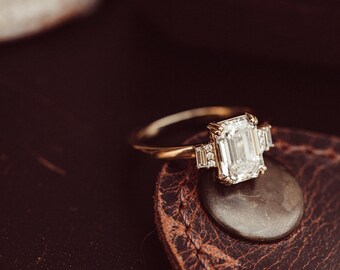 3.41 Ct White Emerald Cut Moissanite Men's Engagement Ring 925 Sterling Silver 3.41 Ct White Emerald Cut Moissanite Men's Engagement Ring 925 Sterling Silver