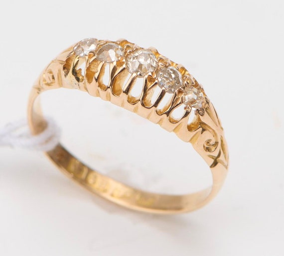 Edwardian 18ct Gold and Diamond Ring - image 2