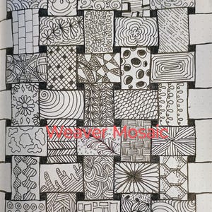Puede incluir: Dibujo en blanco y negro a pluma y tinta de un patrón de mosaico. El mosaico está compuesto por numerosas baldosas rectangulares, cada una llena de un diseño único e intrincado. El texto "Weaver Mosaic" está escrito en rojo.