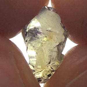 Raw Tanzanite Crystal: 2 Carat Untreated Gemstone