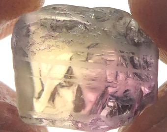 Natural Tanzanite Rough Stone: 3.70 Ct. Blue Violet Crystal for Jewelry Making