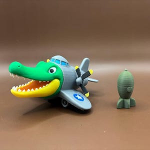 Bombardiro Crocodilo figure - brainrot meme