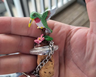 Hummingbird bird bottle stop
