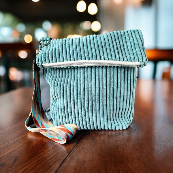 Crossbody bag in turquoise, made of fluffy wide cord, in two different sizes