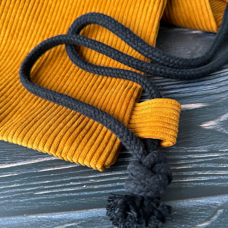 Corduroy backpack, gym bag made of robust corduroy, curry yellow schwarz