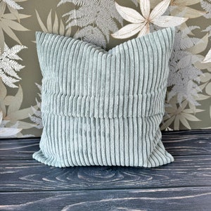 Corduroy cushion covers: handmade home accessories with a feel-good guarantee image 4