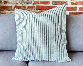Corduroy cushion covers: handmade home accessories with a feel-good guarantee