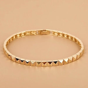 14k Solid Gold Pyramid Stud Bracelet/ Spike Bracelet/ Pyramid Stud/ Rockstud Bracelet/ Yellow Gold Rose Gold/ Wedding Jewelry/Luxury Gift