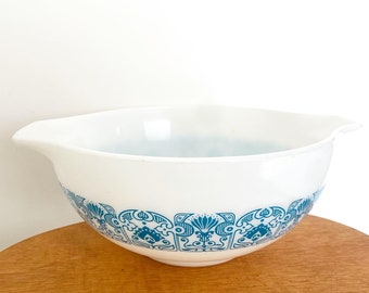 Vintage Pyrex Horizon Blue 443 2.5 quarts Cinderella mixing bowl