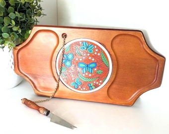 Tolles vintage Käsebrett aus Holz, Flower Power