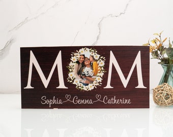 Custom Family Picture Wood Sign, Personalized Mothers Day Gifts, Mom Gift with Kids Names, Family Name Sign, Housewarming Wall Hangings