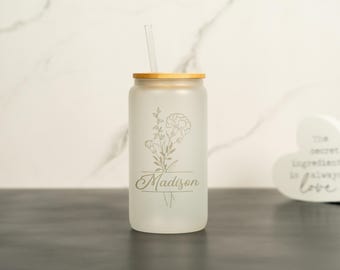 Engraved Birth flower Tumbler, Custom Glass Tumbler with Lid and Straw, Personalized Bridesmaid Gifts, Birthday Gift for Women, Gift for Her