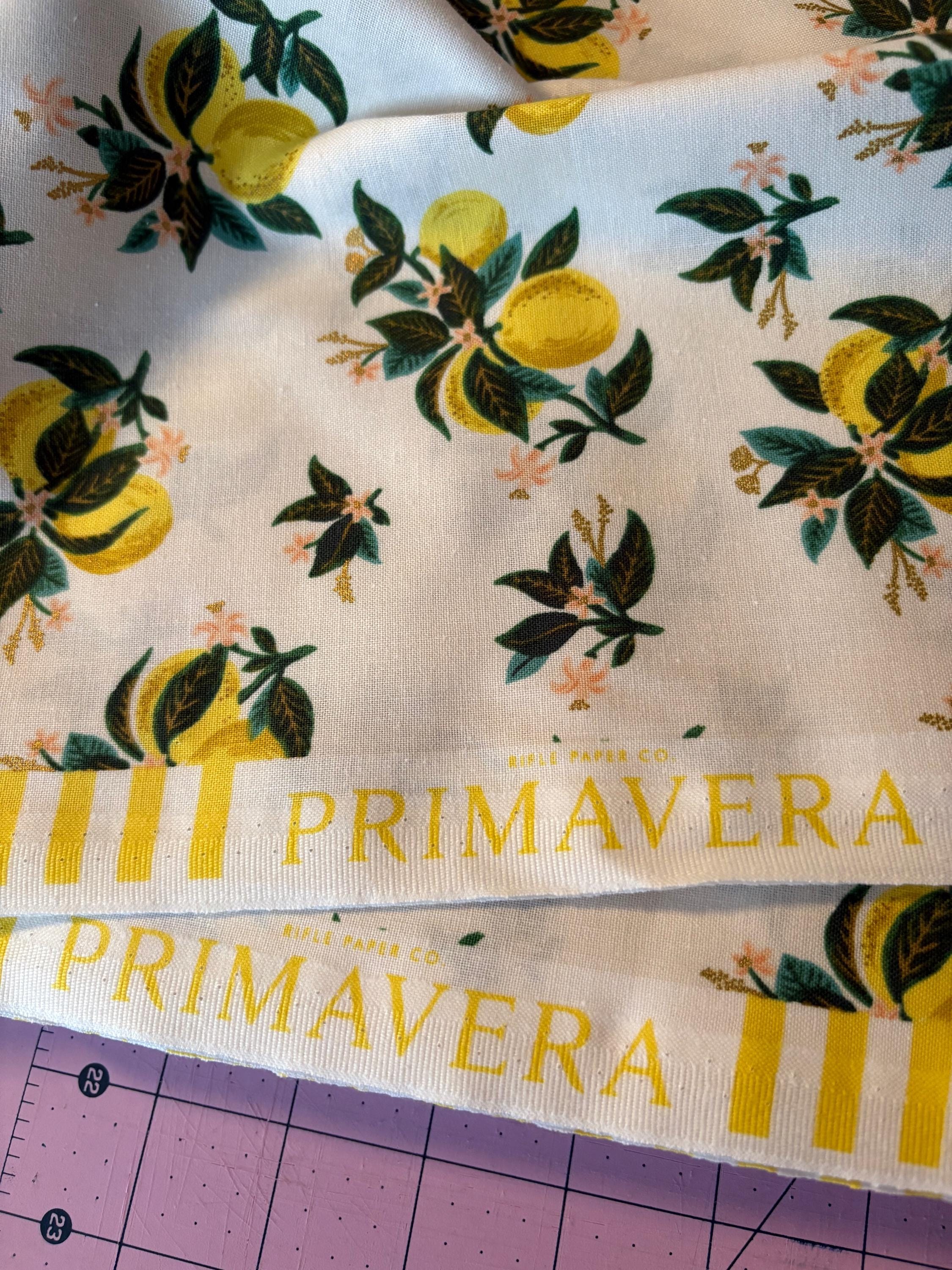 Stoff verkauft durch den halben Hof Rifle Paper Primavera