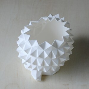 Low Poly Hedgehog Planter | 3D Printed Succulent Pot | Cute Desktop Planter for Cactus & Succulents | Available in 2 Sizes, Custom Drainage imagen 6