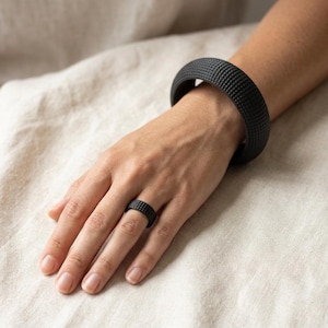 Minimalist Graphite Bracelet and Ring Set – Modern Textured Bangle and Matching Ring – Matte Graphite Jewelry – 3D Printed Jewelry Gift