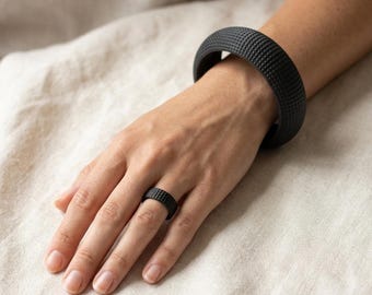 Minimalist Graphite Bracelet and Ring Set – Modern Textured Bangle and Matching Ring – Matte Graphite Jewelry – 3D Printed Jewelry Gift