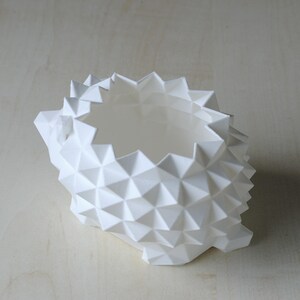 Low Poly Hedgehog Planter | 3D Printed Succulent Pot | Cute Desktop Planter for Cactus & Succulents | Available in 2 Sizes, Custom Drainage imagen 16