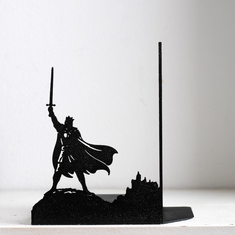 King Arthur & Merlin Bookends – Excalibur Fantasy Bookends – Arthurian Legend Decor – 3D Printed Matte Black PLA – For Fantasy Book Lovers imagen 5