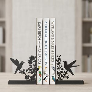 Hummingbird Bookends Set - Matte Black Bird Book Ends for Shelves, 3D Printed PLA Home Decor, Gift for Book Lovers & Nature Enthusiasts