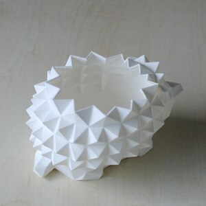 Low Poly Hedgehog Planter | 3D Printed Succulent Pot | Cute Desktop Planter for Cactus & Succulents | Available in 2 Sizes, Custom Drainage imagen 14
