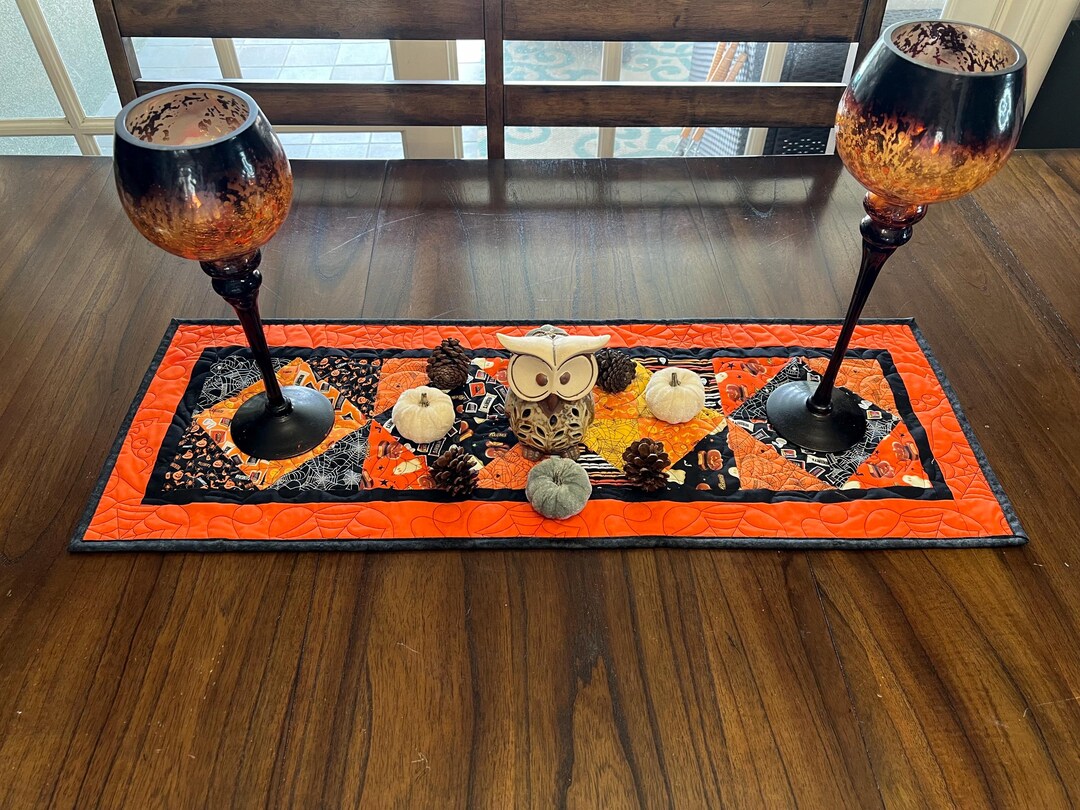 Quilted Halloween Table Runner: Reversible Pumpkin Witch Design - Etsy