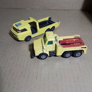 Lot 2 x truck Vintage Guisval Matchbox Volvo trucks Metal