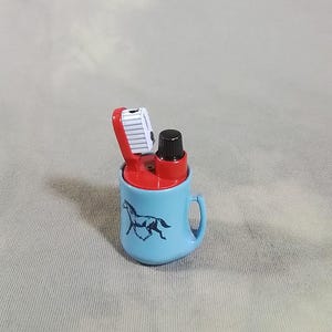 Vintage Small Lighter Toothbrush Lighter Briquet Accentino Feuerzeug