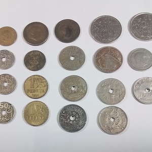 Lot of 43 coins from the Spanish Franco Republic, vintage circulated pesetas