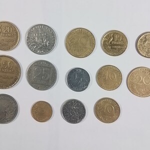 Lote de 35 moedas francesas e internacionais usadas vintage variadas