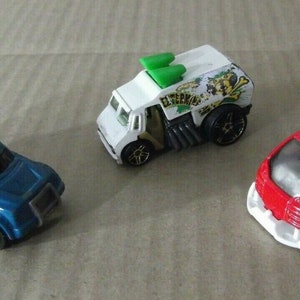 Hot wheels Matchbox lot 3 Cars car van,Mobile Command, Cool one vintage