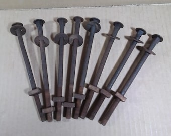 Set van 8 antieke ijzeren schroeven + moeren en ringen 8 x 170 mm. 19e eeuw